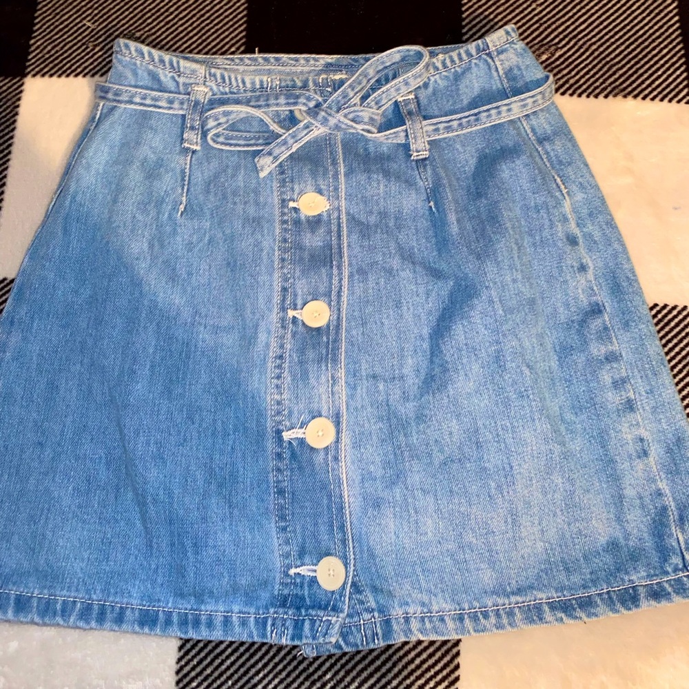 PacSun button front skirt